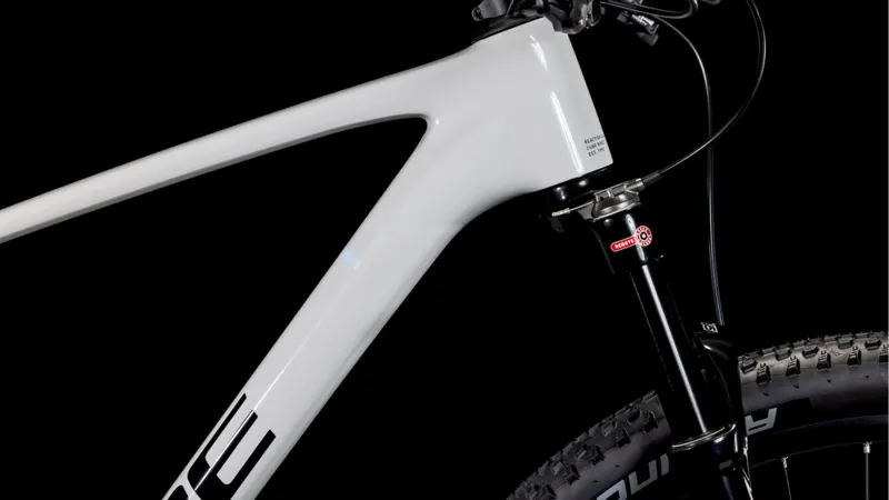Cube Reaction C:62 One Mountain Bike in Cotton/White-4